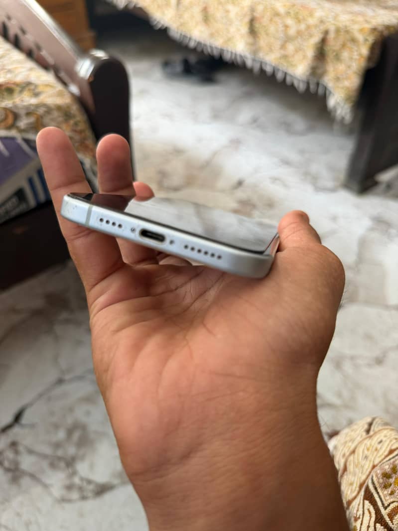 Apple iPhone 15 plus 1