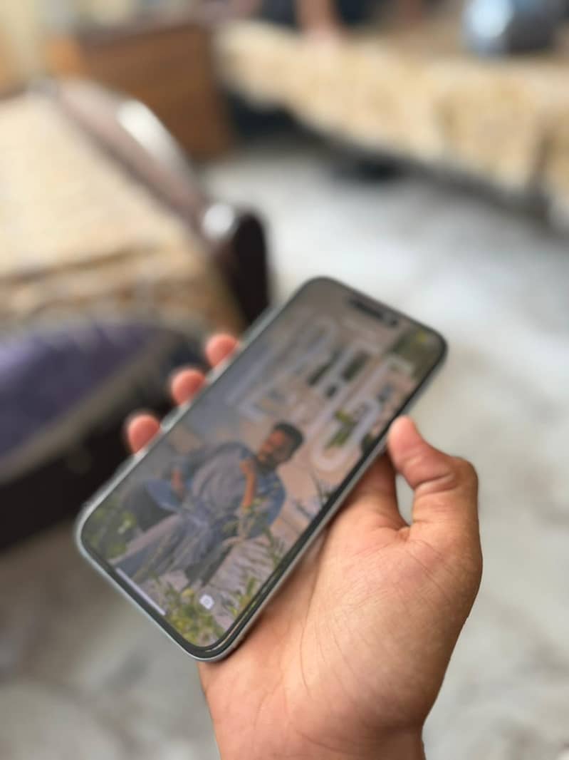 Apple iPhone 15 plus 3