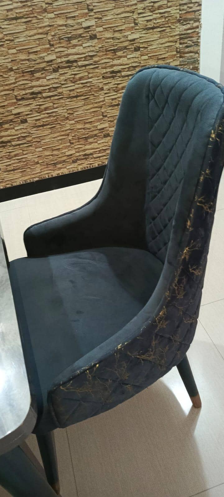 4 chair's table set 3