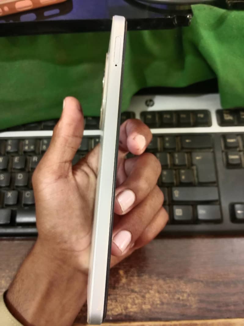 OPPO A3 6