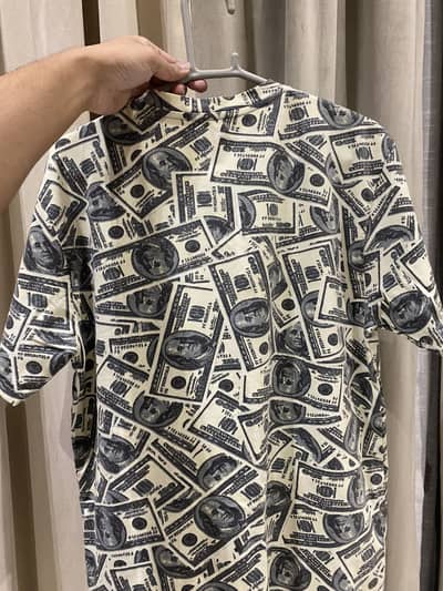 Stylish Dollar style T shirt 10/10 new