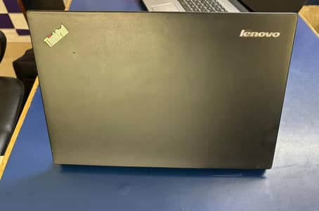 Core i5 8 GB RAM 256 GB SSD