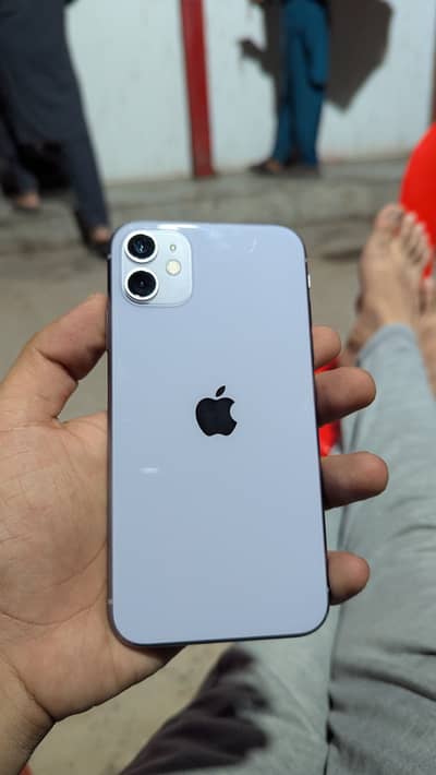 Apple iPhone 11