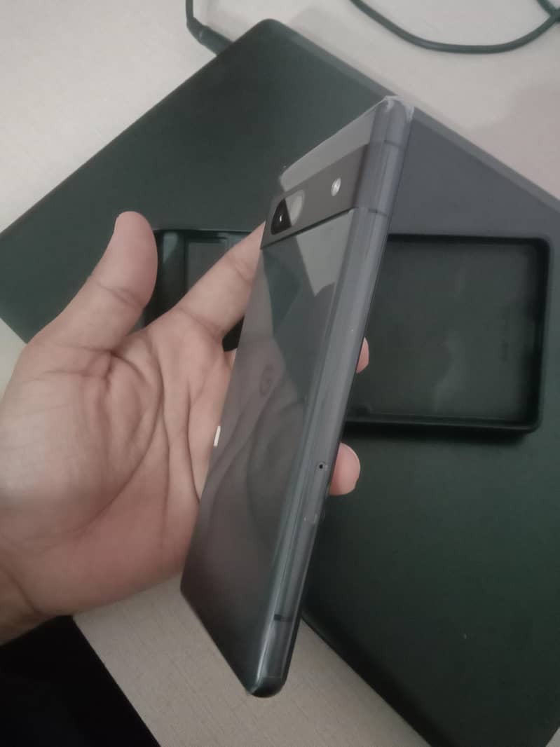 Google Pixel 7a 1
