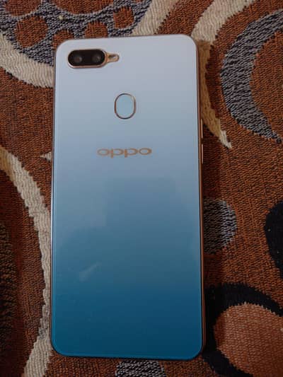 OPPO F9 Pro