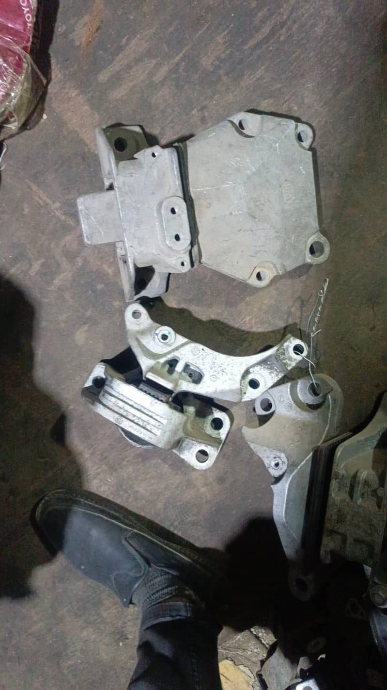 ENGINE FOUNDATION 9