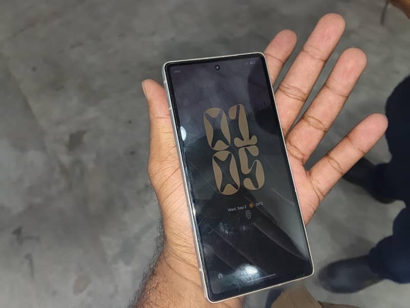 Google Pixel 7a 1