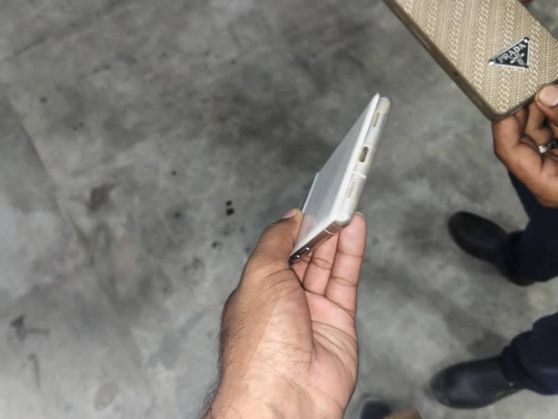 Google Pixel 7a 3