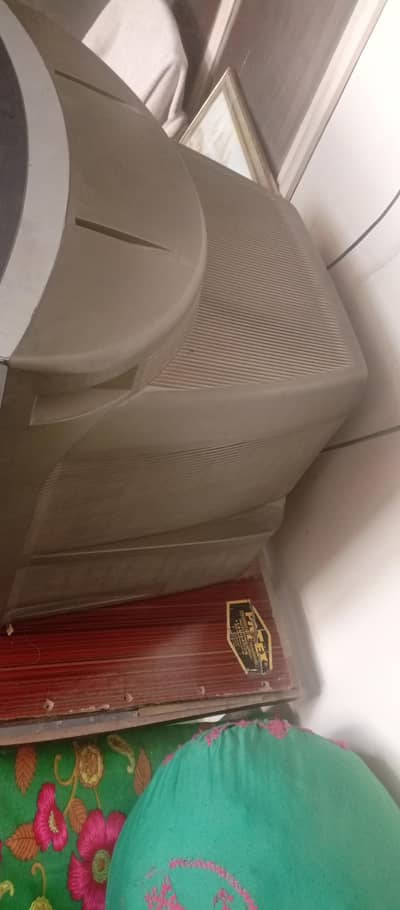 old model tv