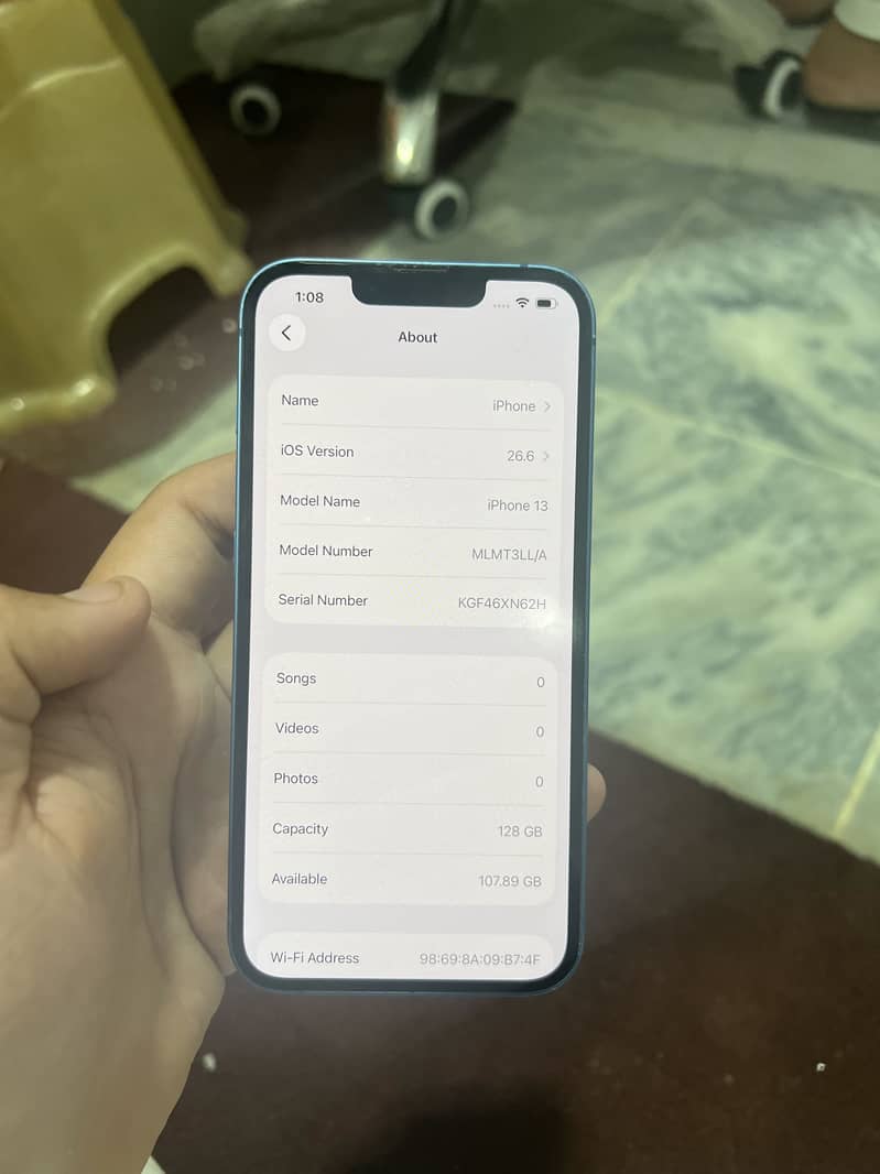 Apple iPhone 13 2