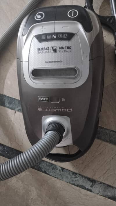 vacuum cleaner
