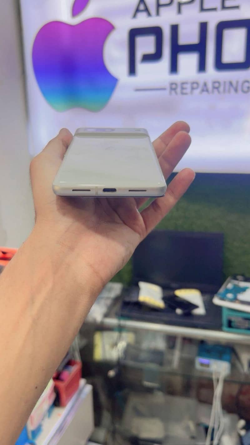 Google Pixel 7 3