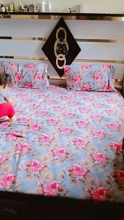 selling bed