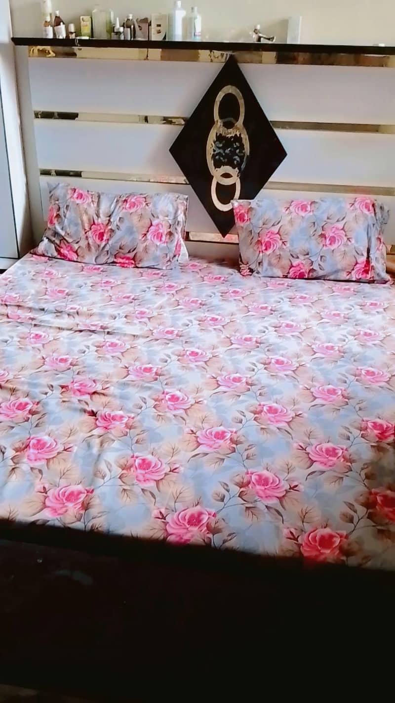 selling bed 2