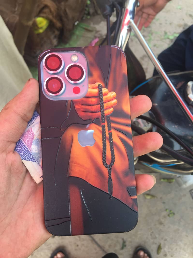 Apple iPhone 13 Pro 3