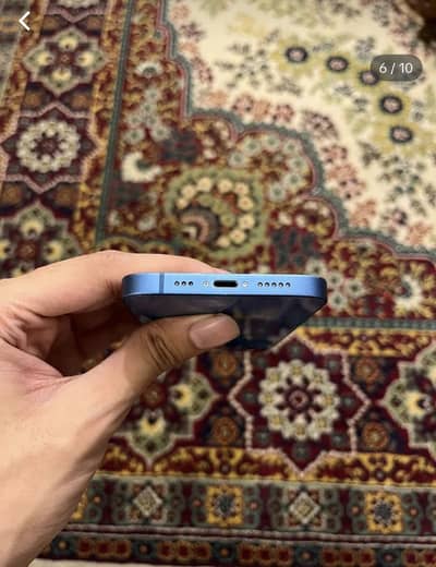 Apple iPhone 13