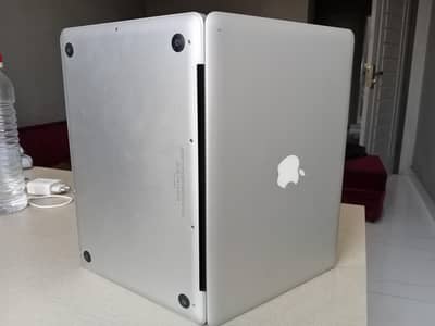MacBook Pro 13.3" – Core i7 for Sale