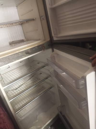 dawlance refrigerator