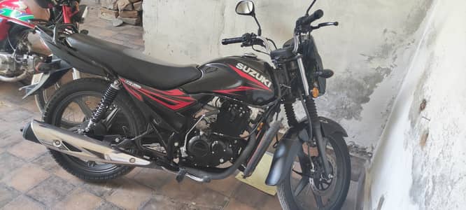 Suzuki GR 150 2024