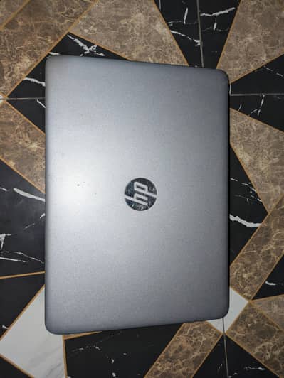 HP elitebook 745 G4