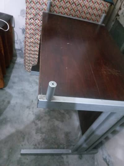 wooden study table