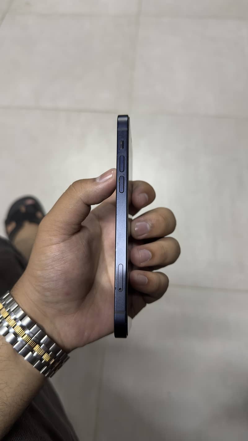 Apple iPhone 12 2