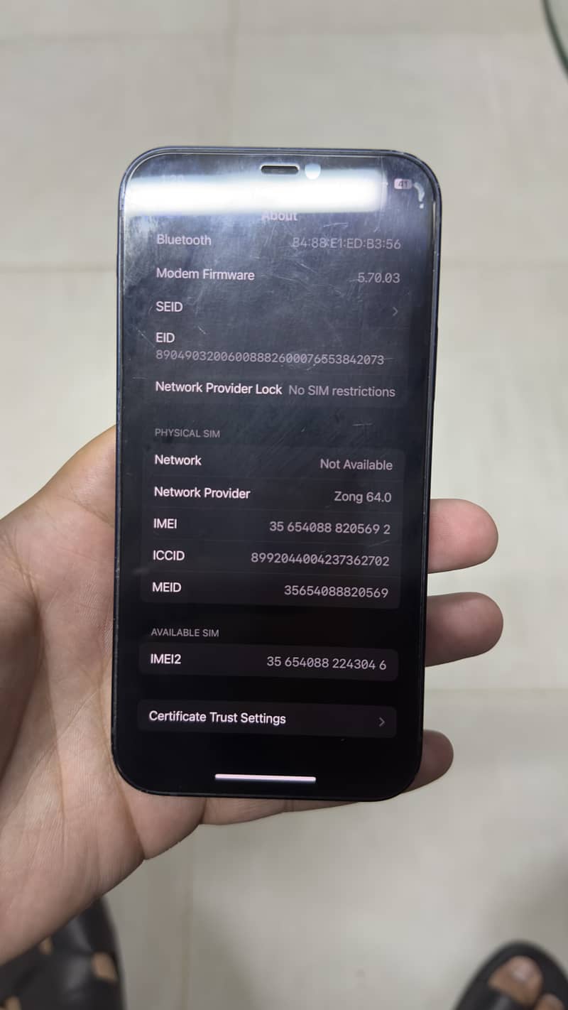 Apple iPhone 12 6