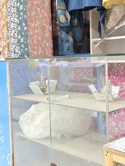 Mirror counter 3/3 ft