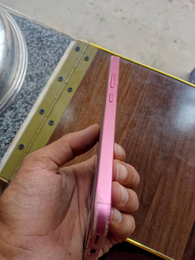 OPPO A6 pro 1