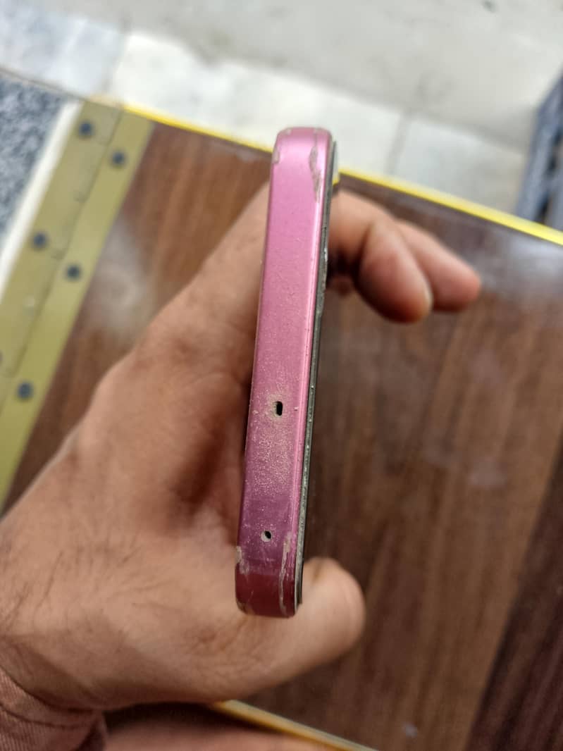 OPPO A6 pro 4