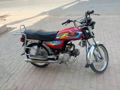 Self start bike 2004 Model For Sale