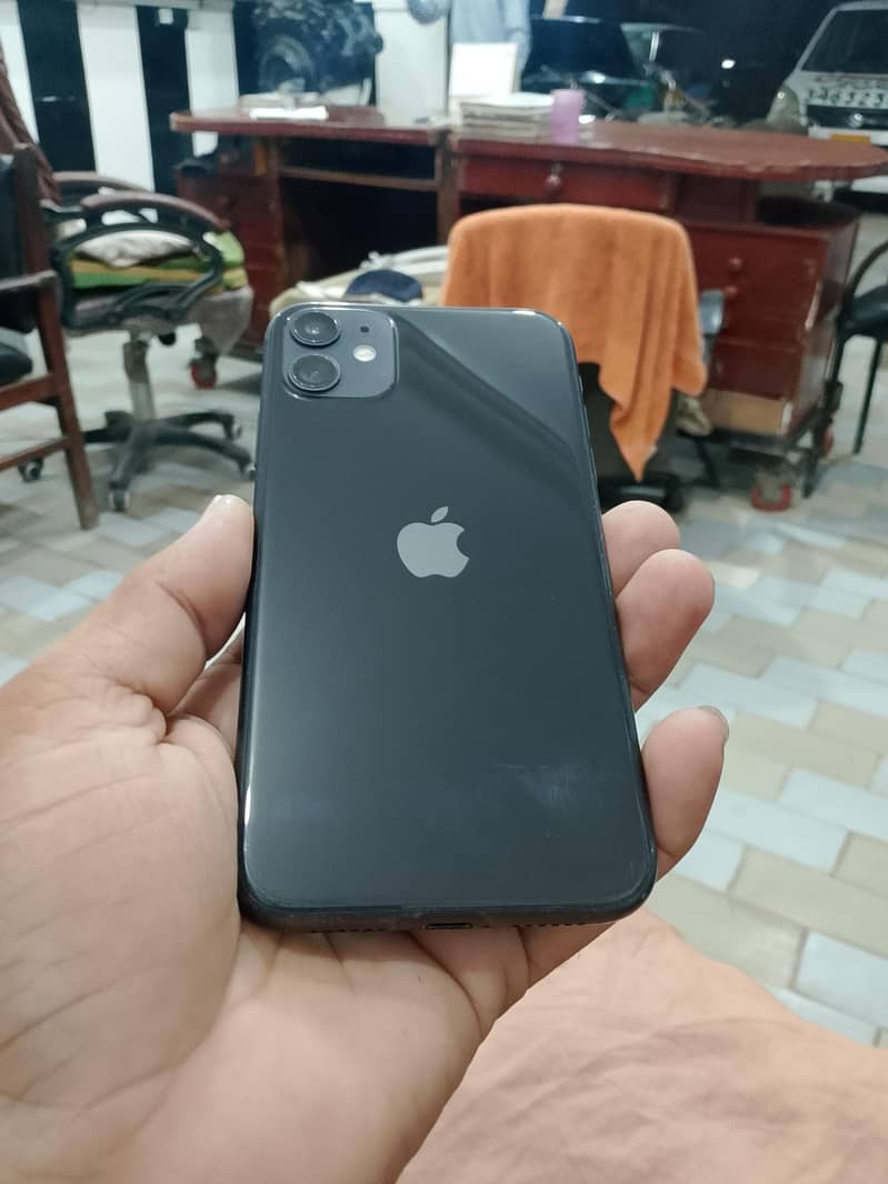 Apple iPhone 11 0