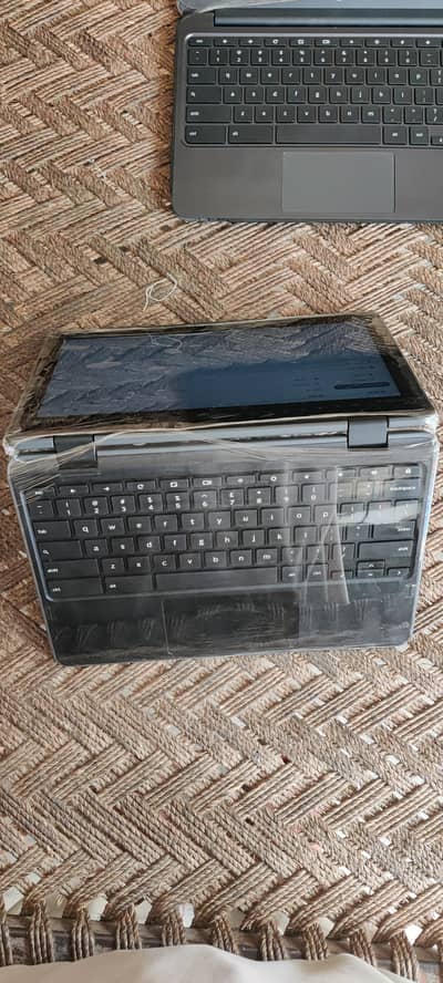Lenovo Yoga 300e
