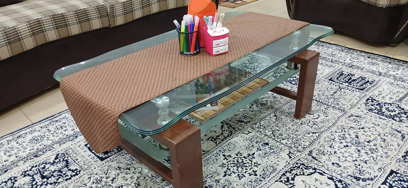 5 Seater Sofa Set + 4 Seater Sethi & Centre Table 4