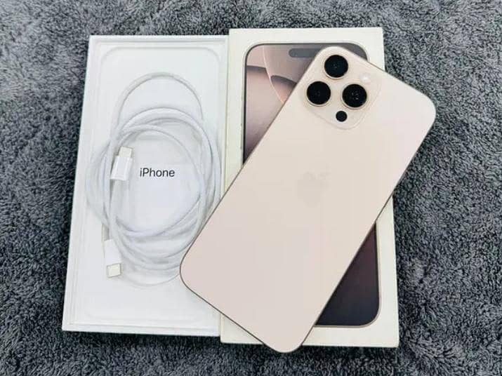 Apple iPhone 16 Pro Max 0