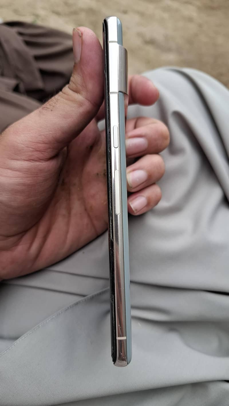 Google Pixel 7 Pro 4