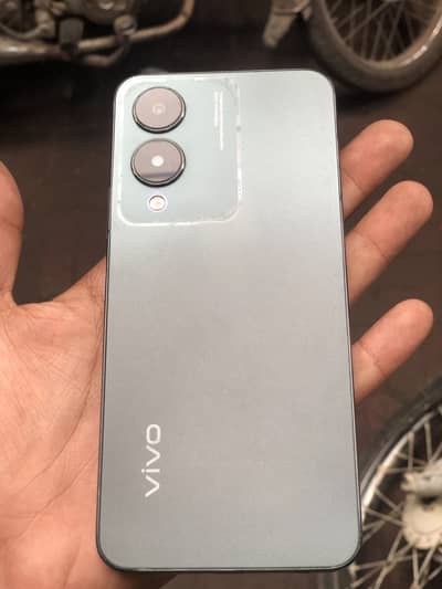 Vivo Y17s