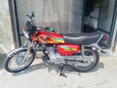 Honda 125 for sale in lush condition