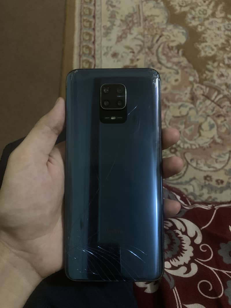 Xiaomi Redmi Note 9S 4