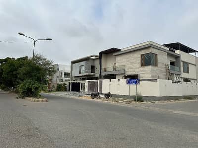 TOP LOCATION 500 YARDS WEST OPEN PLOT AVAILABLE FOR SALE BEST FROM DHA PHASE 8 SAHIL STREETS