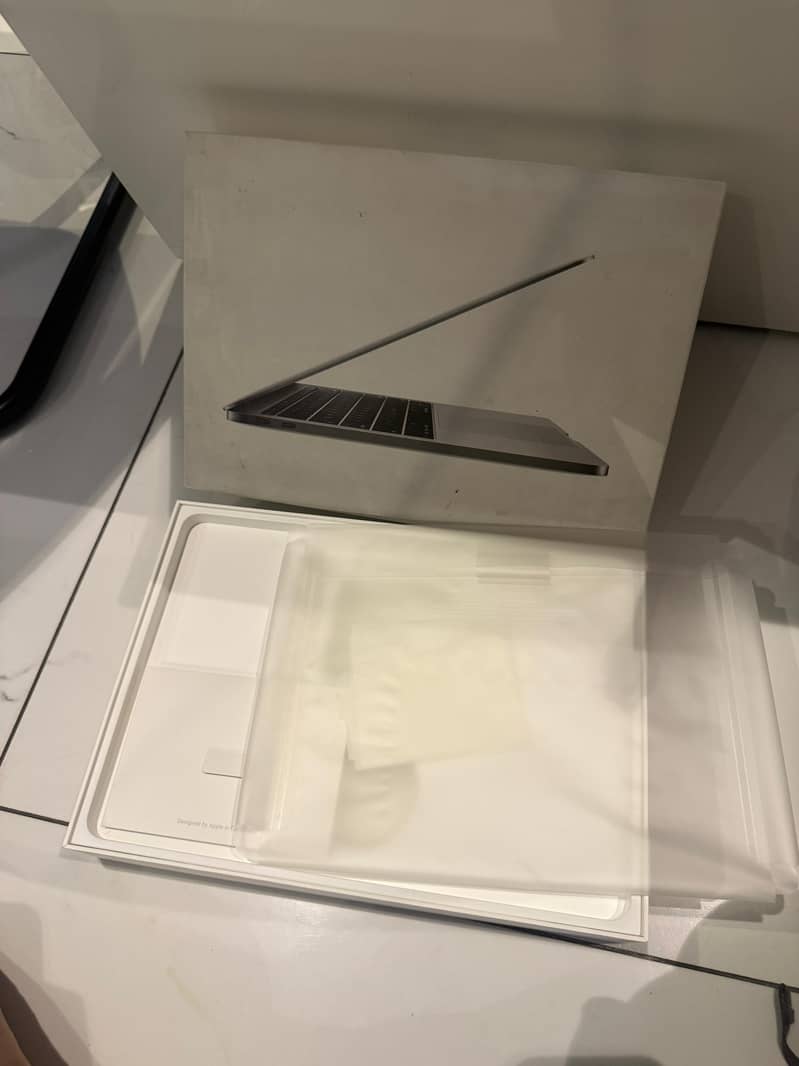 Macbook Pro 2017 13” 1