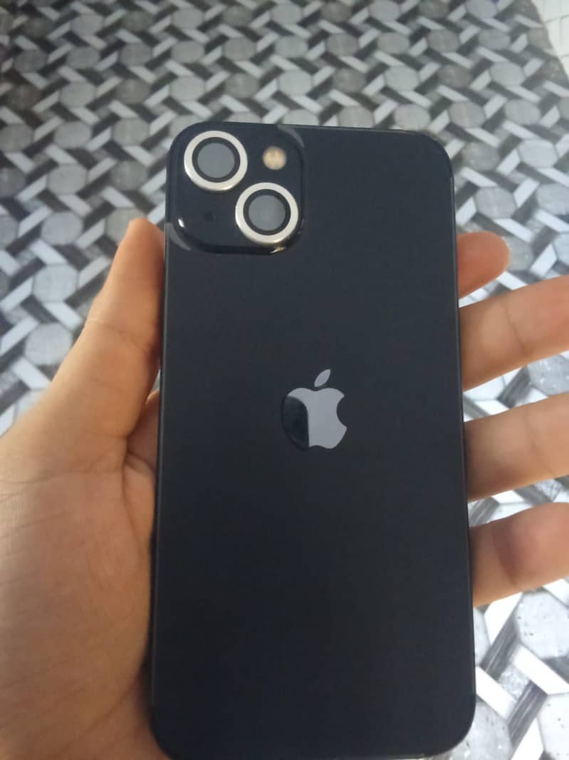 Apple iPhone 13 6