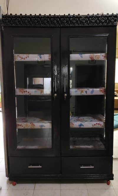 showcase for sale / bartan almari