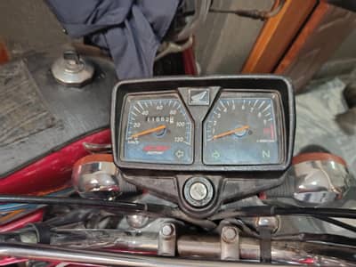 HONDA CD125 2025