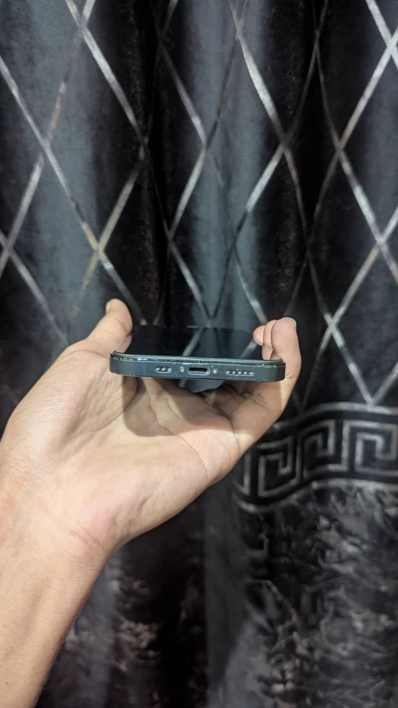 Apple iPhone 12 Pro 2