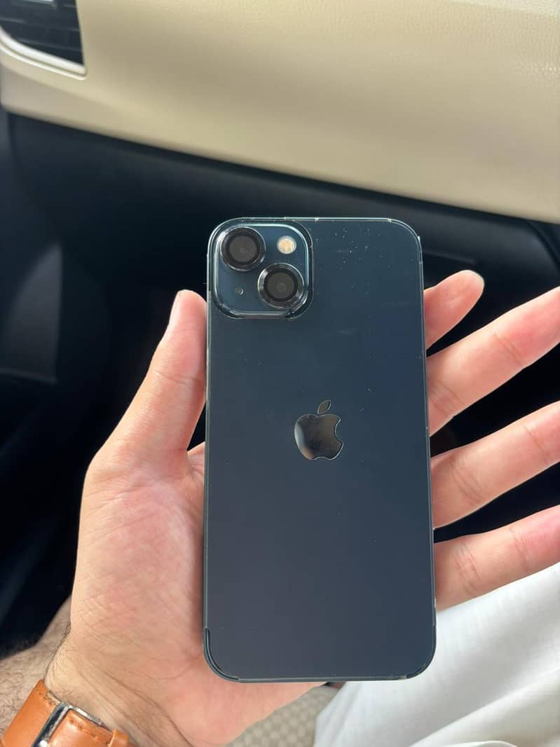 Apple iPhone 13 2