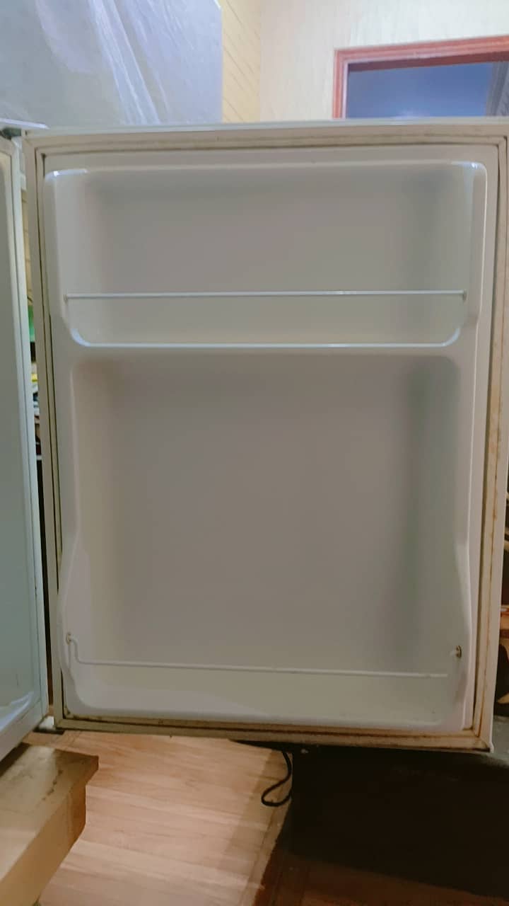 Haier mini fridge 1