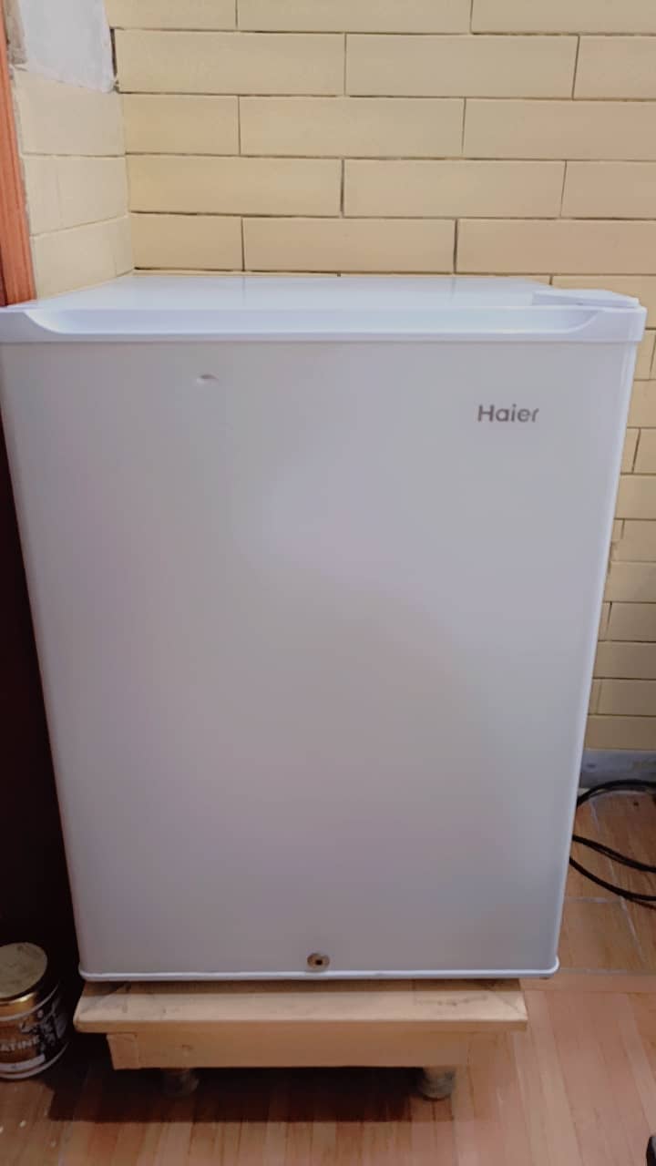Haier mini fridge 3