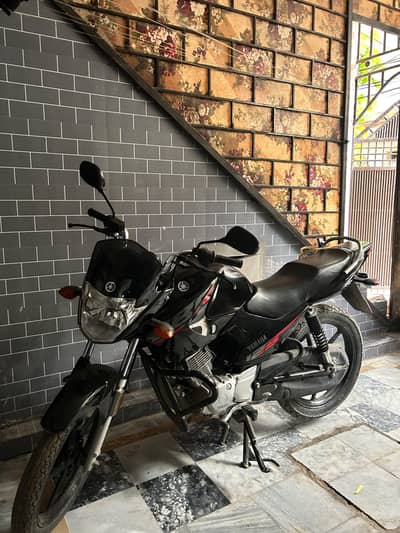 Yamaha YBR 125cc Nut to nut janwan