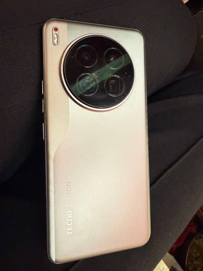 Tecno CAMON 40 Premier
